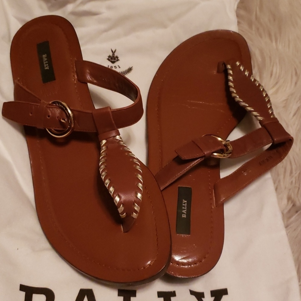 Ladies Designer Sandals